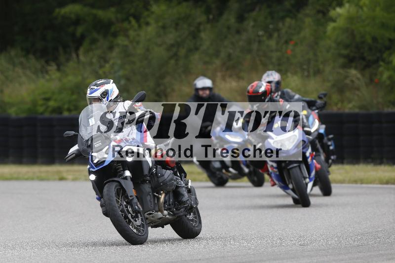 Archiv-2025/19 26.05.2025 FREERIDE Training ADR/Gruppe B/team